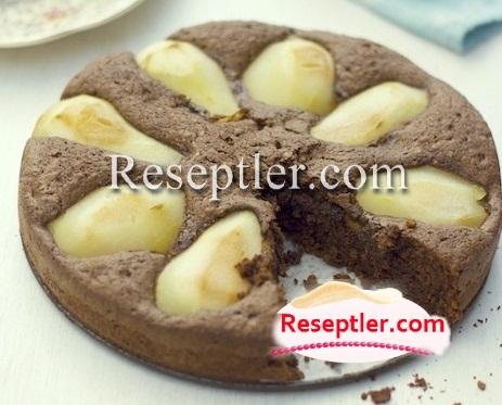 Şokoladlı Armudlu Piroq