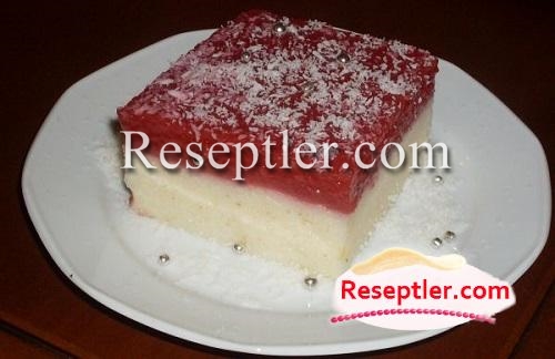 Çiyələkli Südlü Şirniyyat